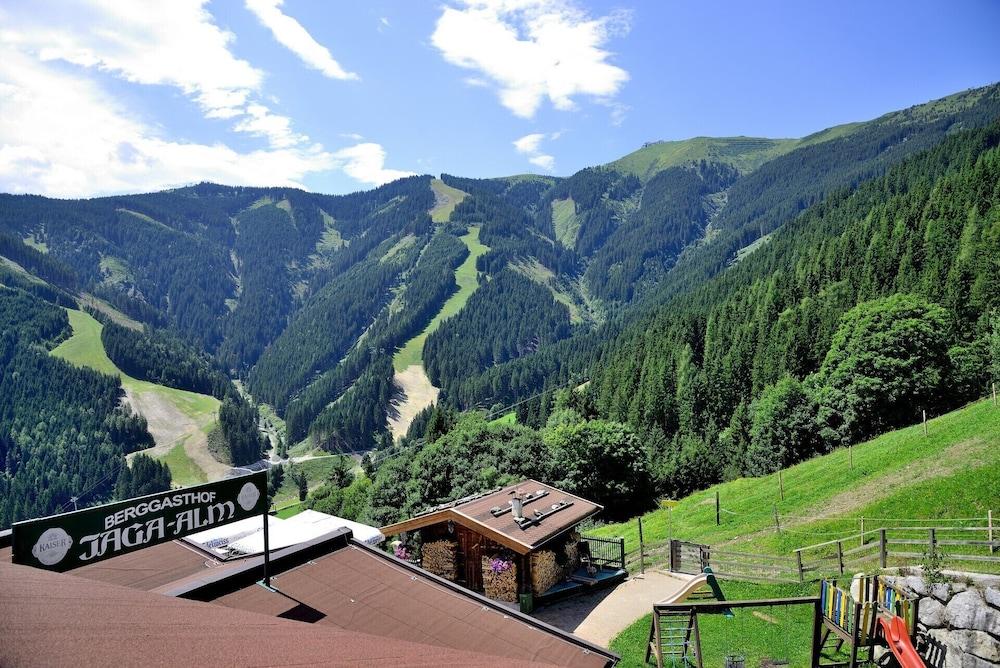 Berghotel Jaga-Alm Цел ам Зее Екстериор снимка
